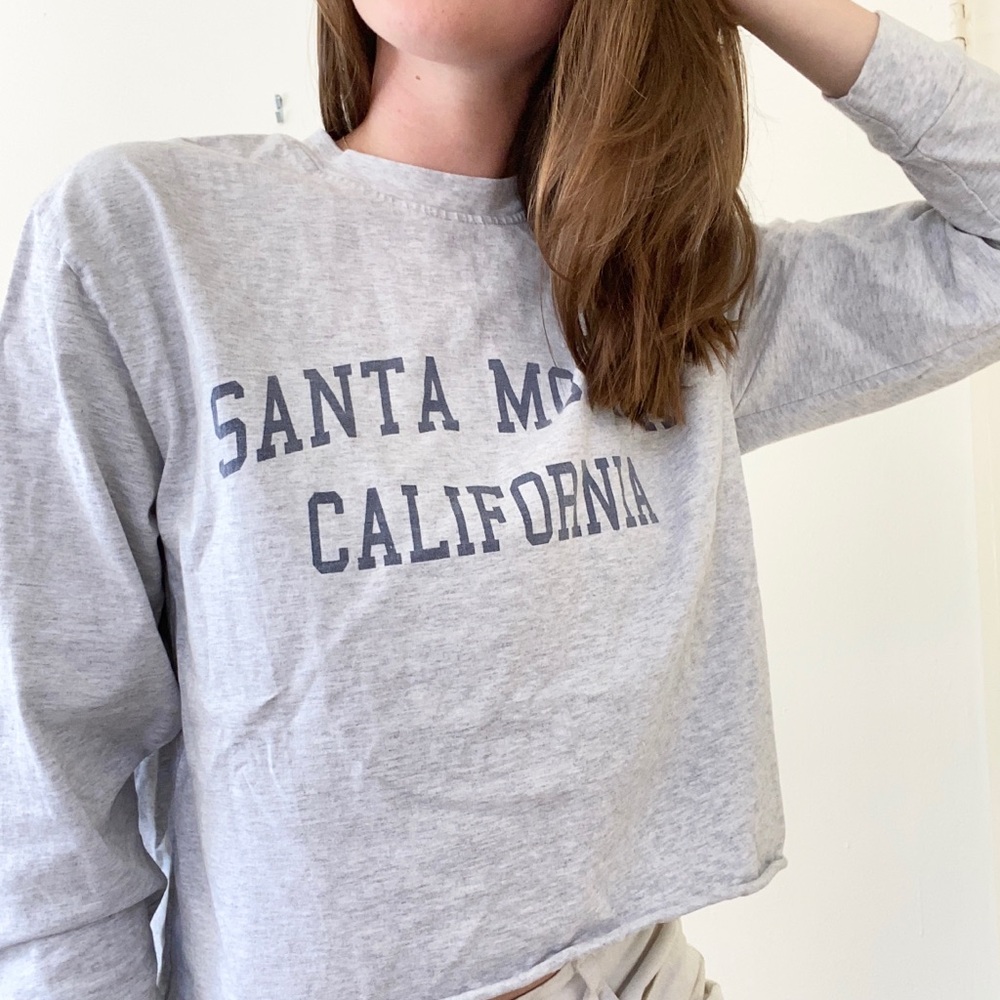Brandy Melville Santa Monica Long Sleeve Top!